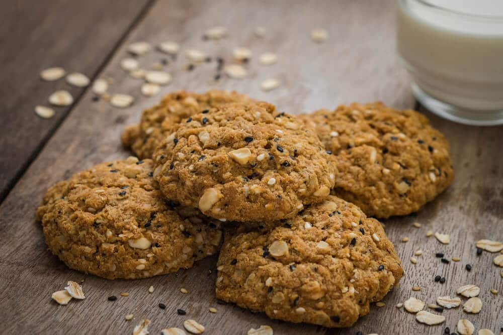 Easy Oatmeal Cookies Recipe with Few Ingredients