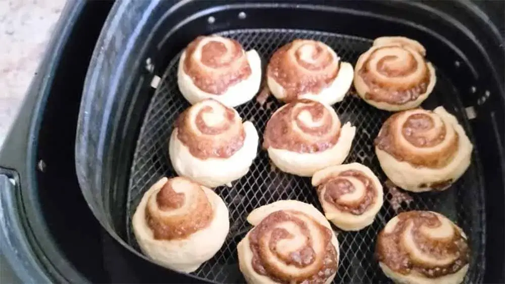 Air Fryer Cinnamon Rolls Recipe