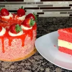 Strawberry Crunch Pound Cake Recipe